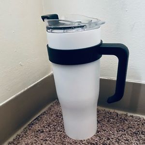 🔥❄️White insulated travel mug 🔥❄️